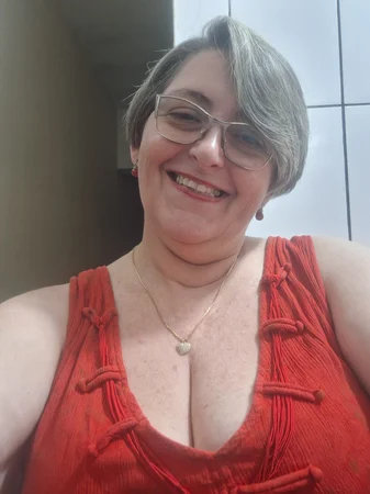 Patricia | Prazer e Conexão para Homens 45+ Massagista em
