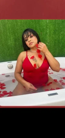 Ruby Alcantra/ transformando o prazer alen do toque . Massagista
