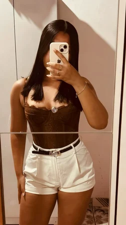 Julia – Massagem relaxante e sensuais