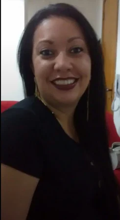 Massoterapia espaço de relaxamento para corpo e mente. Massagista