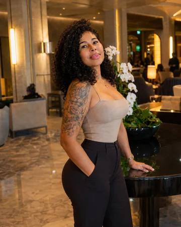 Safira | Massagem Tântrica, Relaxante e Sensoria Massagem sensual