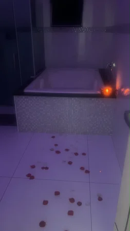 Instituto Ísis | Experiências Sensoriais de Alto Padrão Massagem nuru em