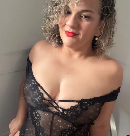 Sou a Rebeca, e faço massagens relaxantes e sensuais Massagem sensual em
