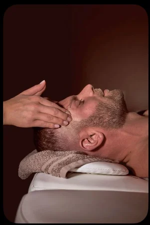 Sania Carvalho – Massagista | Massagem Tântrica e Terapêutica Massagem em
