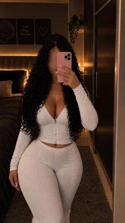 Kyara Santiago| Massagem relaxante, nuru, tântrica e outras
