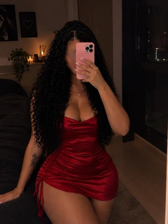 Kyara Santiago| Massagem relaxante, nuru, tântrica e outras