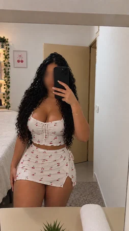 Kyara Santiago| Massagem relaxante, nuru, tântrica e outras
