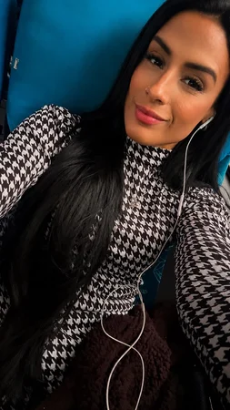 Manu Leal Terapeuta tantrica Massagem nuru