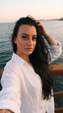 Laura Müller massoterapeuta especialista em nuru e tântrica