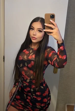 Livia Especialista na massagem NURU Massagem tântrica em