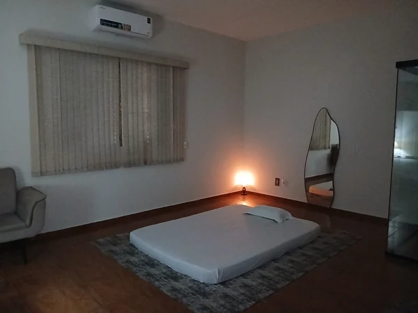 Tahul Spa Massagem | Ambiente discreto, confortável e aconchegante Massagista em