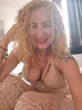 Massagem relaxante, sensuais e depilações Massagem