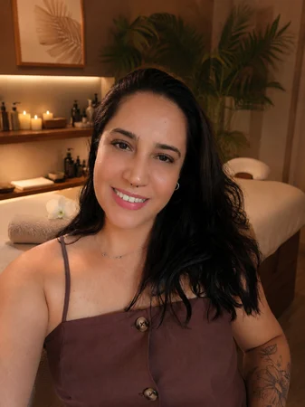 Rosana Melo Terapeuta Corporal Venha Sentir o Poder do Toque