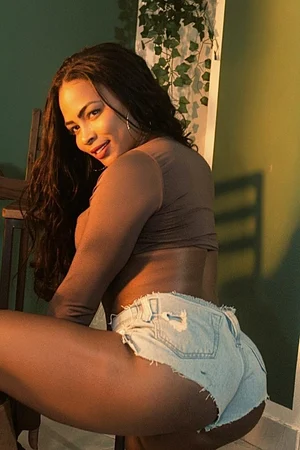 Karla — Seu Corpo Merece Esse Toque