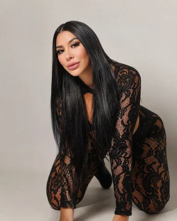 Camila Queiroz Massoterapeuta - Prazer e cuidado . .