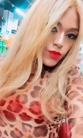 Yennifer Borges transexy com massagens eróticas Massagem sensual