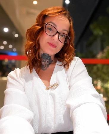 Sua massagista carinhosa com mãos de fada Massagem